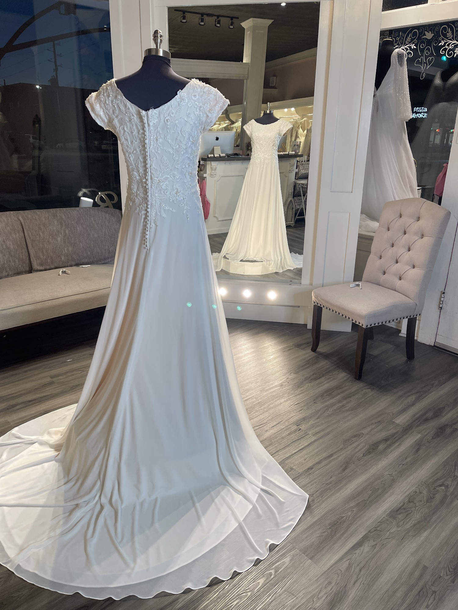 Rebecca Ingram, Mercy Leigh Sample Wedding Dress Save 57% Stillwhite