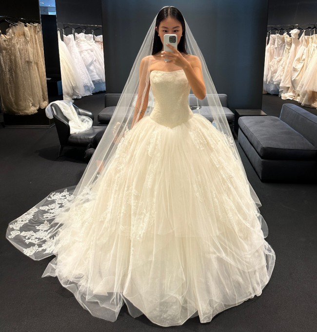 Vera Wang, Lisbeth luxe with crystals and veil Wedding Dress Save