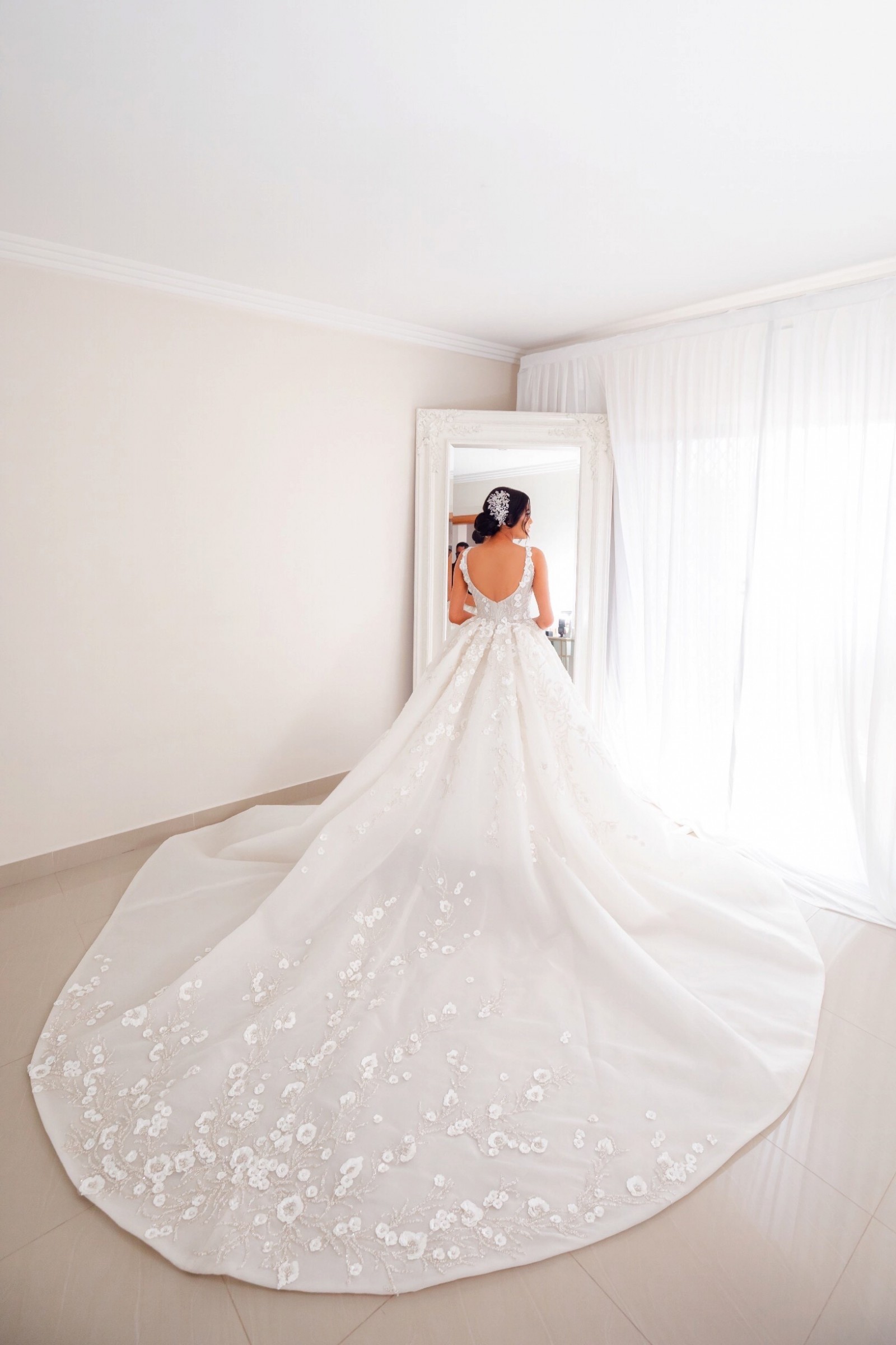 Steven Khalil Custom Made Preowned Wedding Dress - Stillwhite