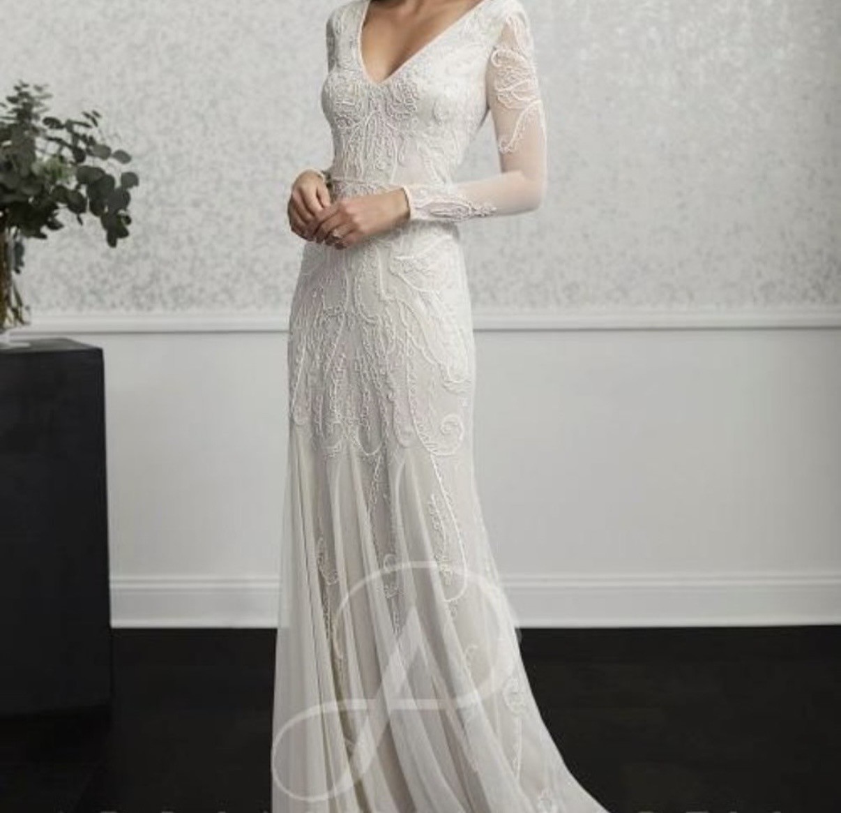 white christmas dresses Adrianna Papell Beaded V-Neck 3/4 Sleeve A-Line Gown main image 0