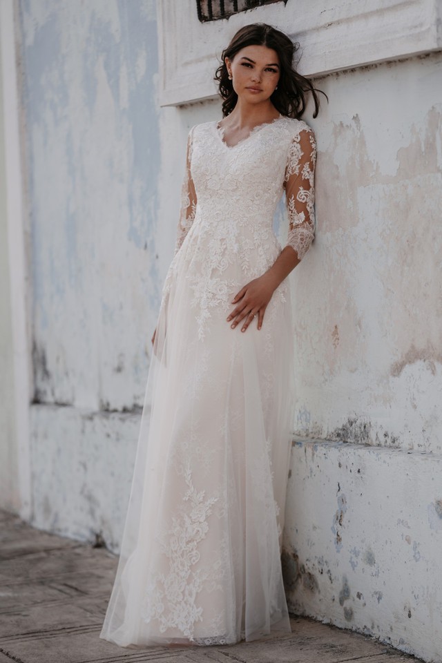 Allure Bridals, Judy New Wedding Dress - Stillwhite Allure Bridals, Judy New Wedding Dress - Stillwhite
