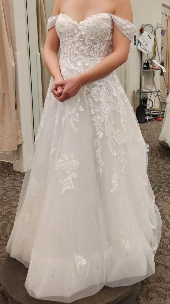 Galina Signature, SWG834 Wedding Dress Save 60% - Stillwhite