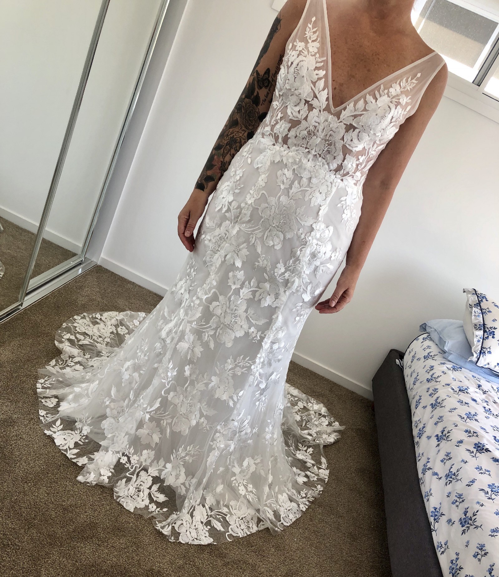 made-with-love-stevie-used-wedding-dress-save-56-stillwhite