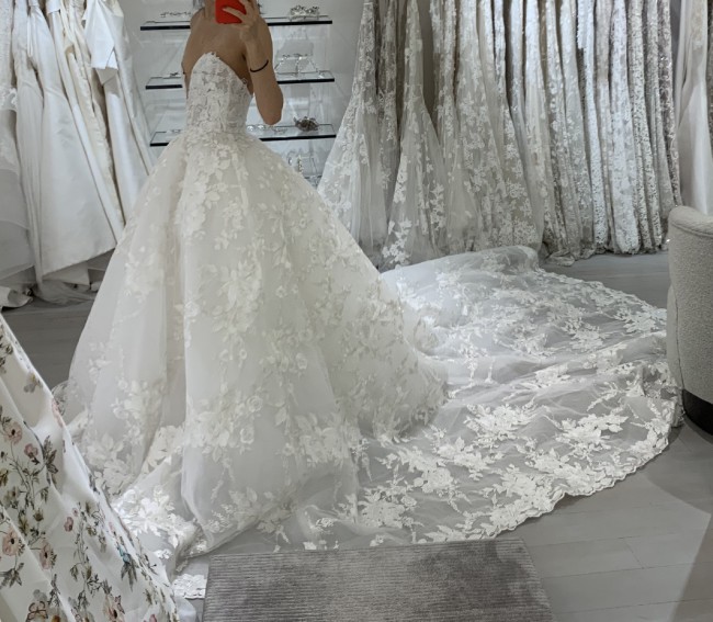 Monique Lhuillier WISH New Wedding Dress Save 15% - Stillwhite