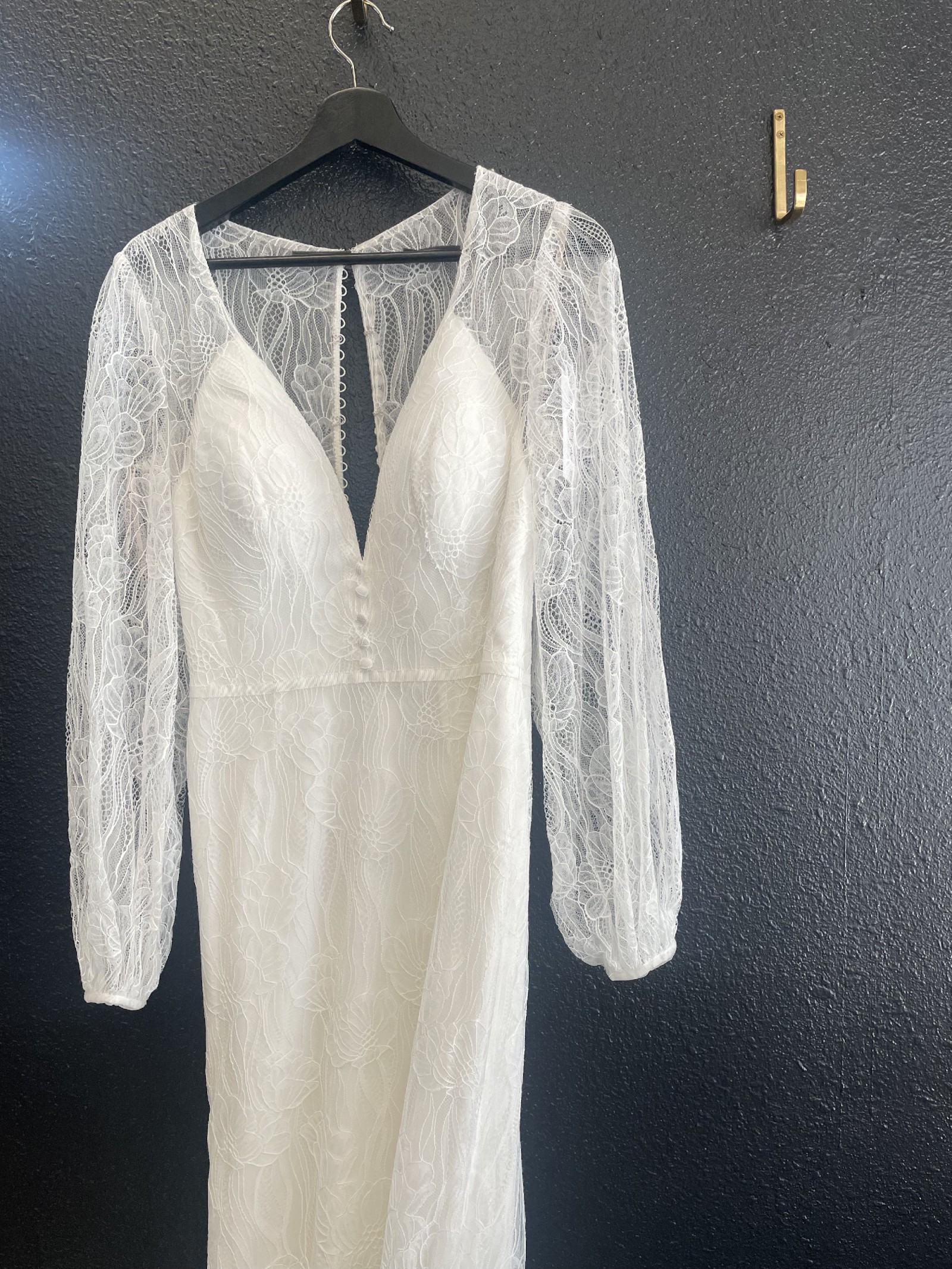 Maggie Sottero, Jeanette Sample Wedding Dress Save 68% - Stillwhite