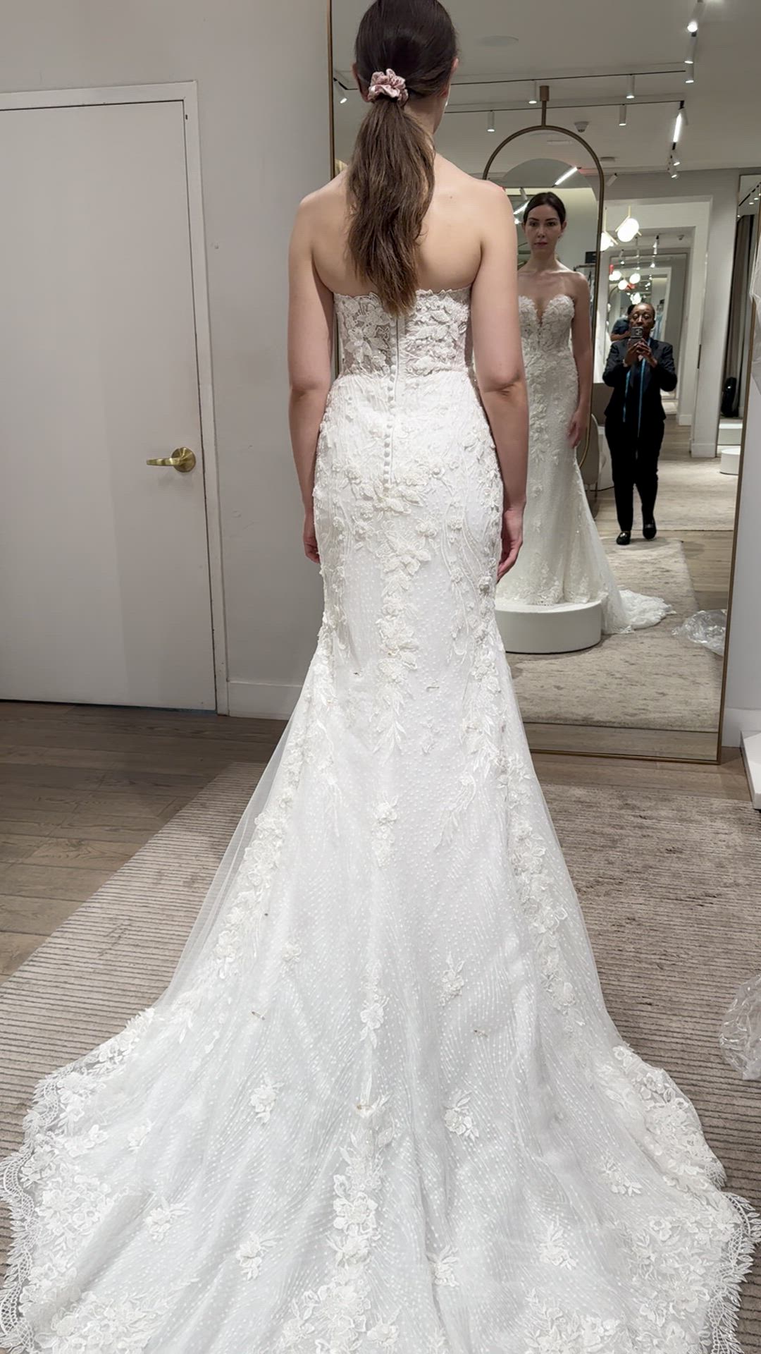 Pronovias, Aethra