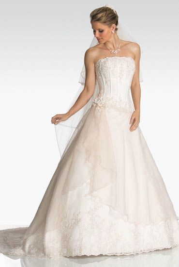 Raylia Designs Used Wedding Dress Save 56% - Stillwhite