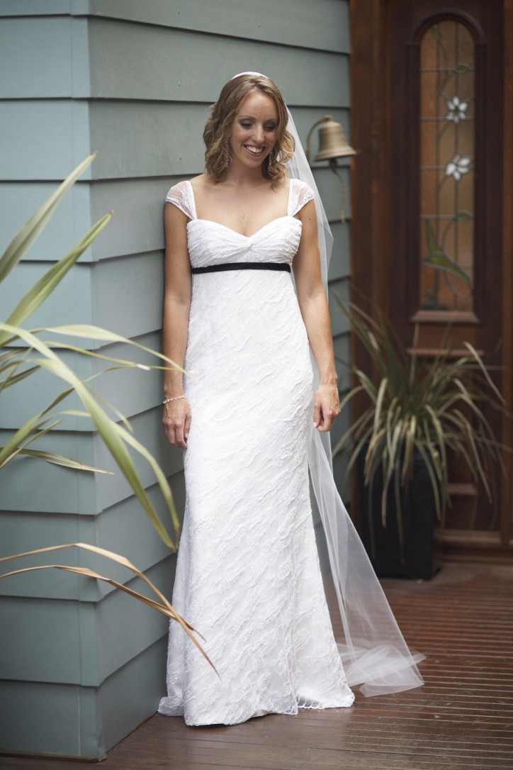 Sarah Devine Used Wedding Dress Save 85% - Stillwhite