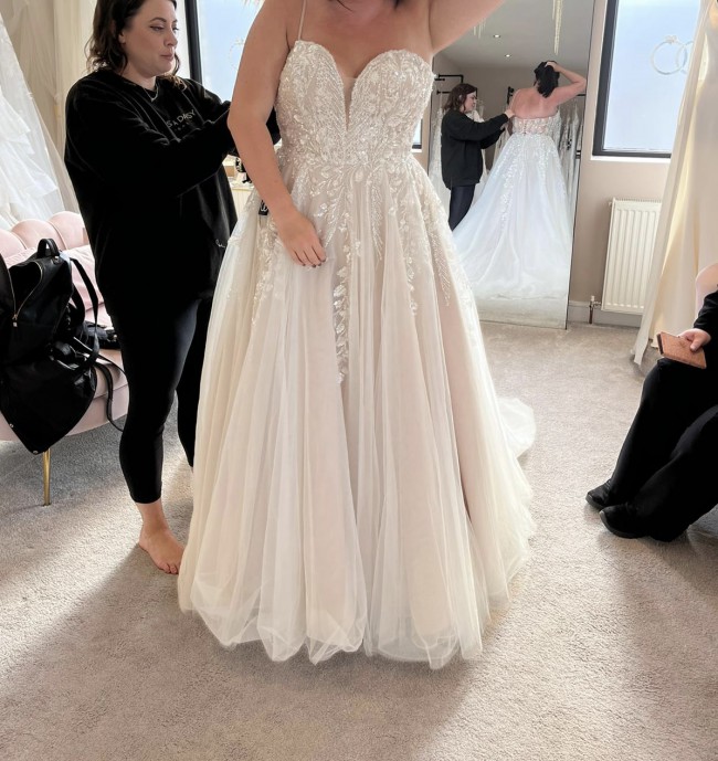 Allure Bridals New Wedding Dress Save 53% - Stillwhite