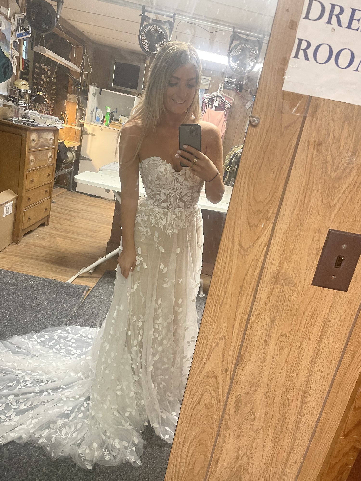 All Who Wander Raine gown New Wedding Dress Save 17 Stillwhite