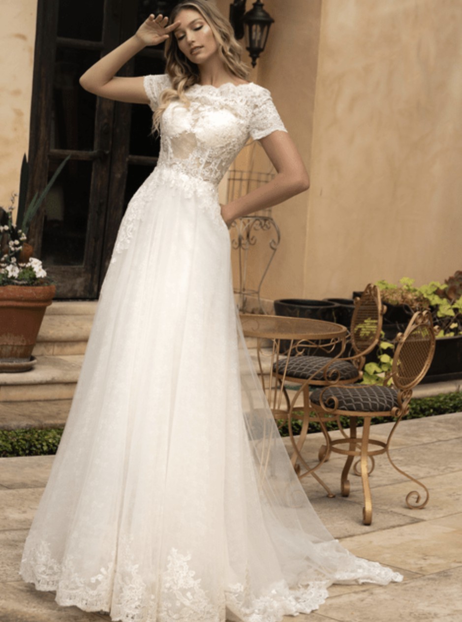 Lore white sale wedding dress