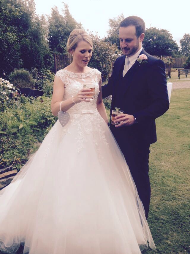 Ronald Joyce Preowned Wedding Dress Save 75% - Stillwhite(01)