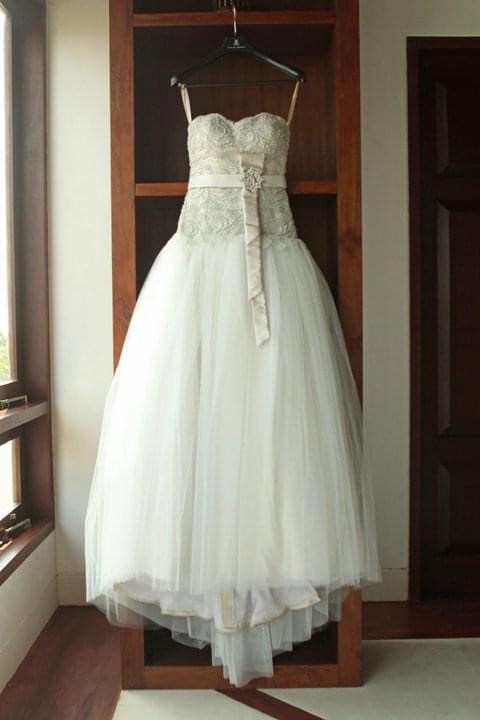 Mariana Hardwick Second Hand Wedding 