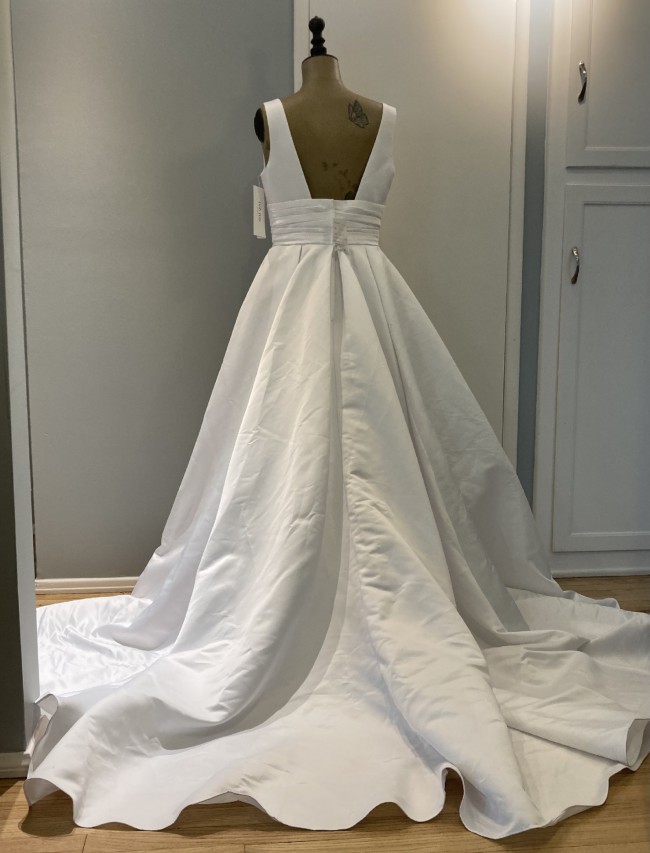 v3848 david's bridal