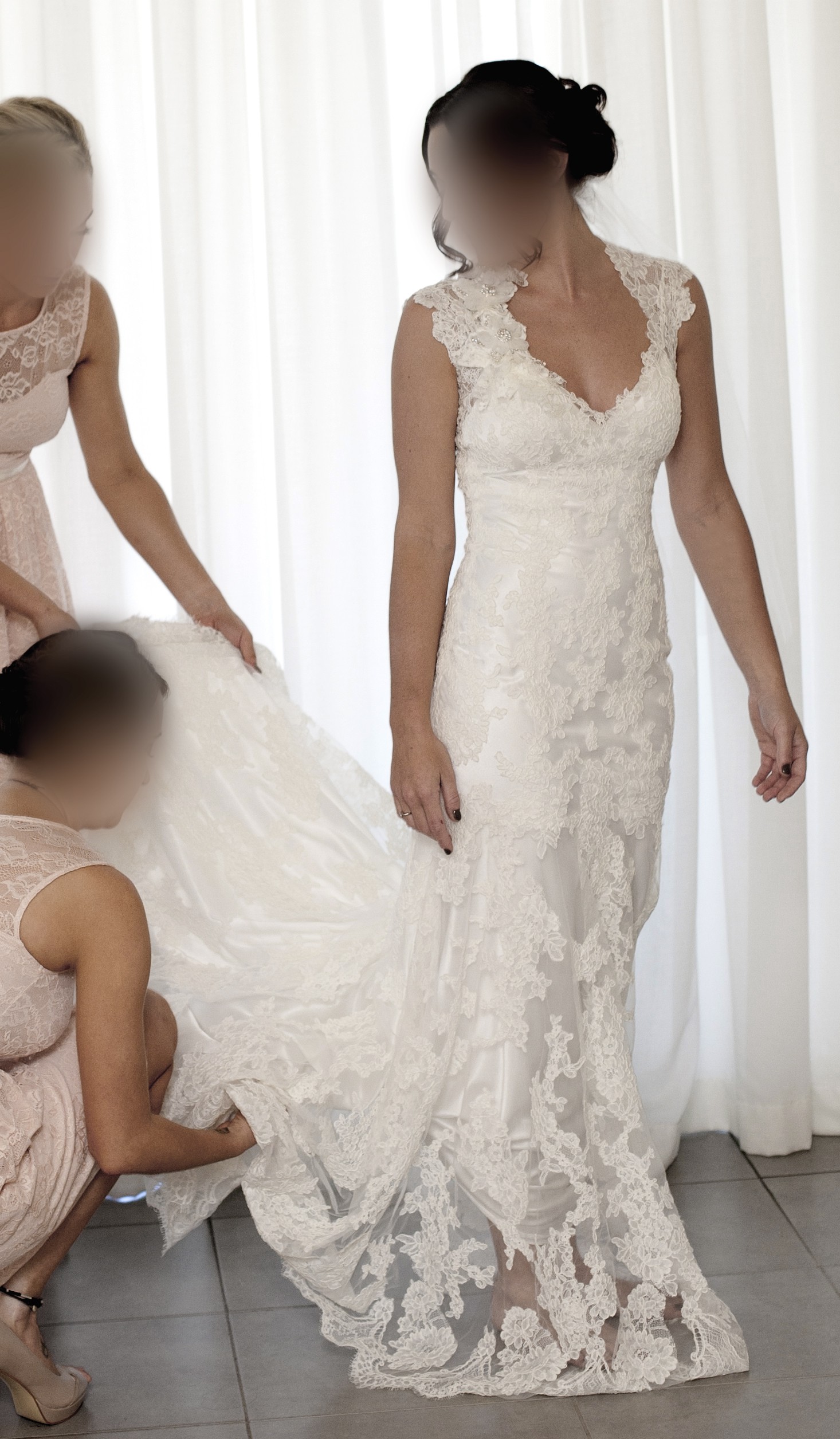 Allure Bridals 8764 Preowned Wedding Dress On Sale 43 Off