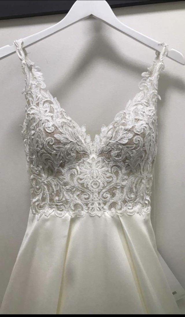 Stella York 6508 Preloved Wedding Dress ...
