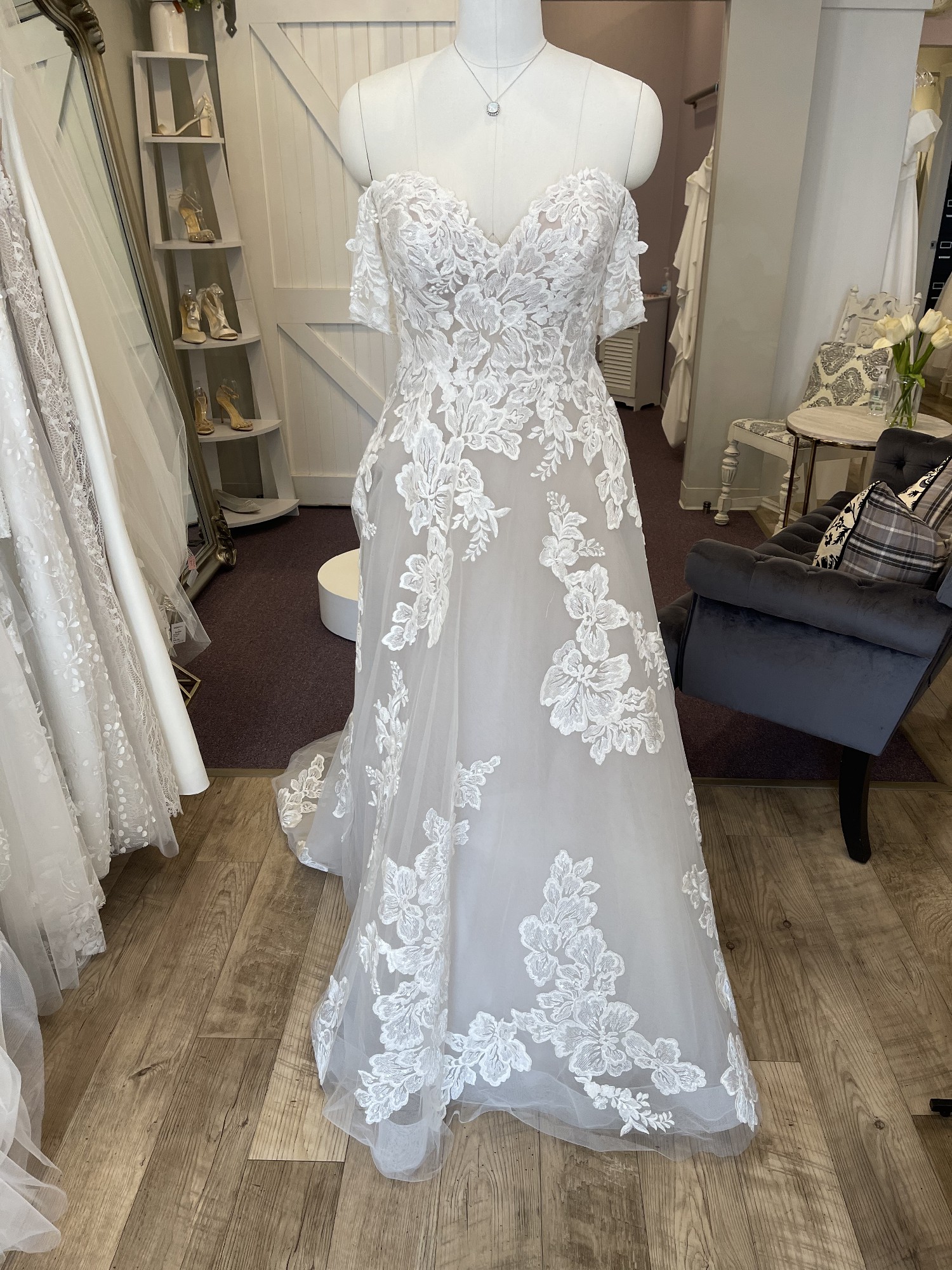 Stella York 7115 Sample Wedding Dress Save 80% - Stillwhite
