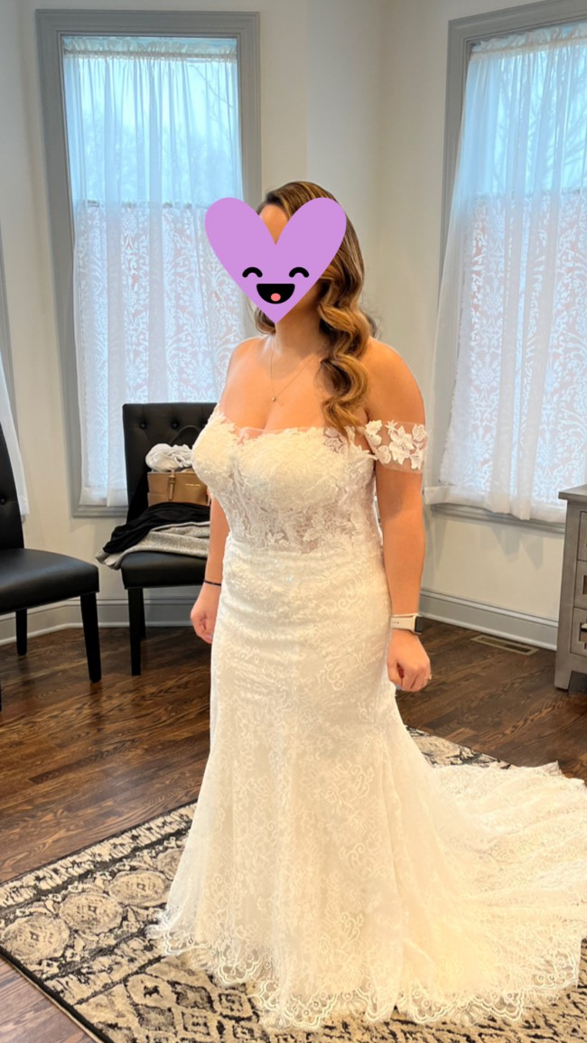 Casablanca Bridal Ella