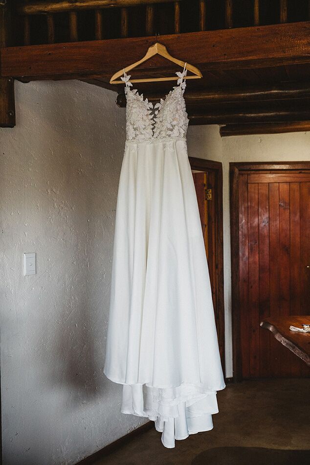 Casey Jeanne Anna Gown Preloved Wedding Dress on Sale 68