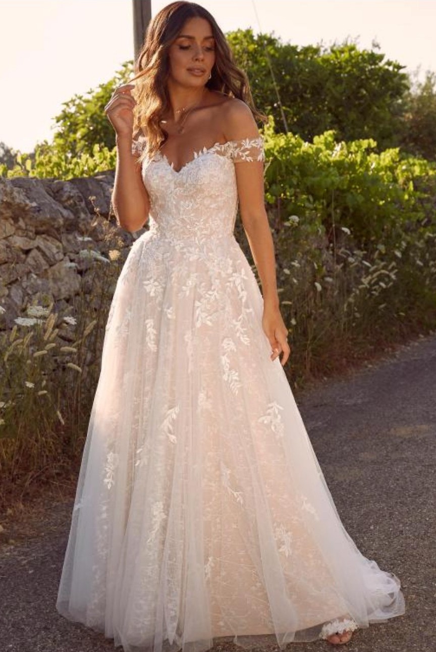 Luv Bridal Marchelle New Wedding Dress - Stillwhite