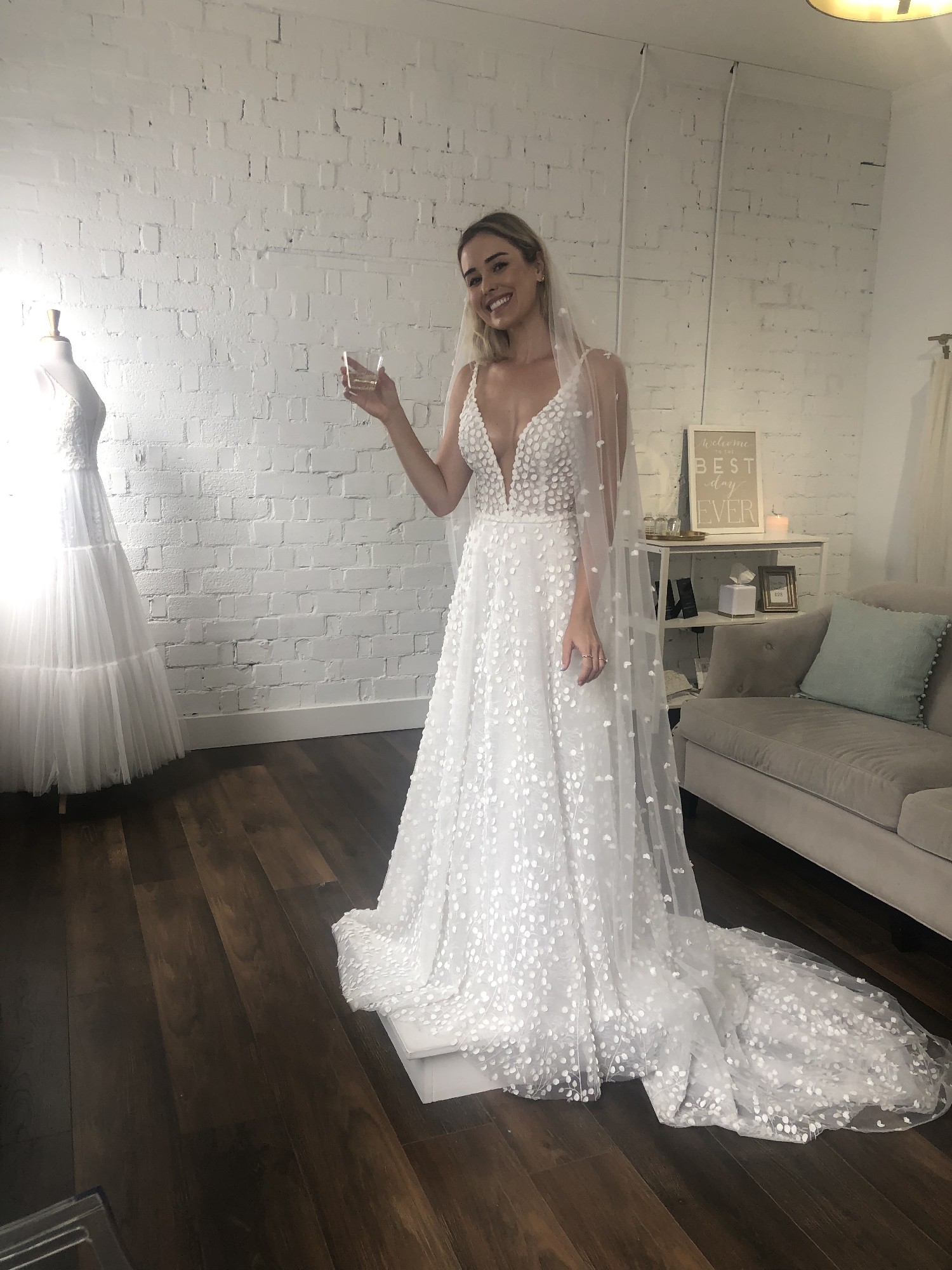 Made With Love Louie flowy New Wedding Dress Save 64% - Stillwhite