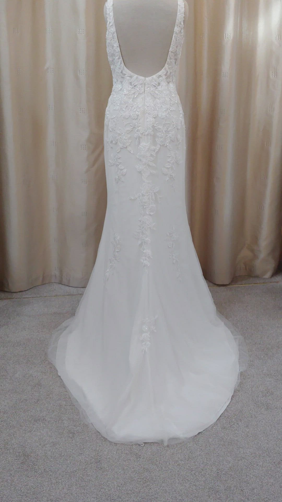Pronovias, Bohol with overskirt