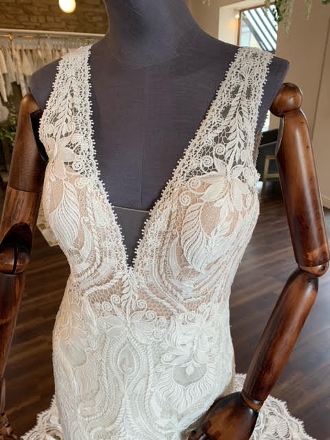 pronovias magnolia price