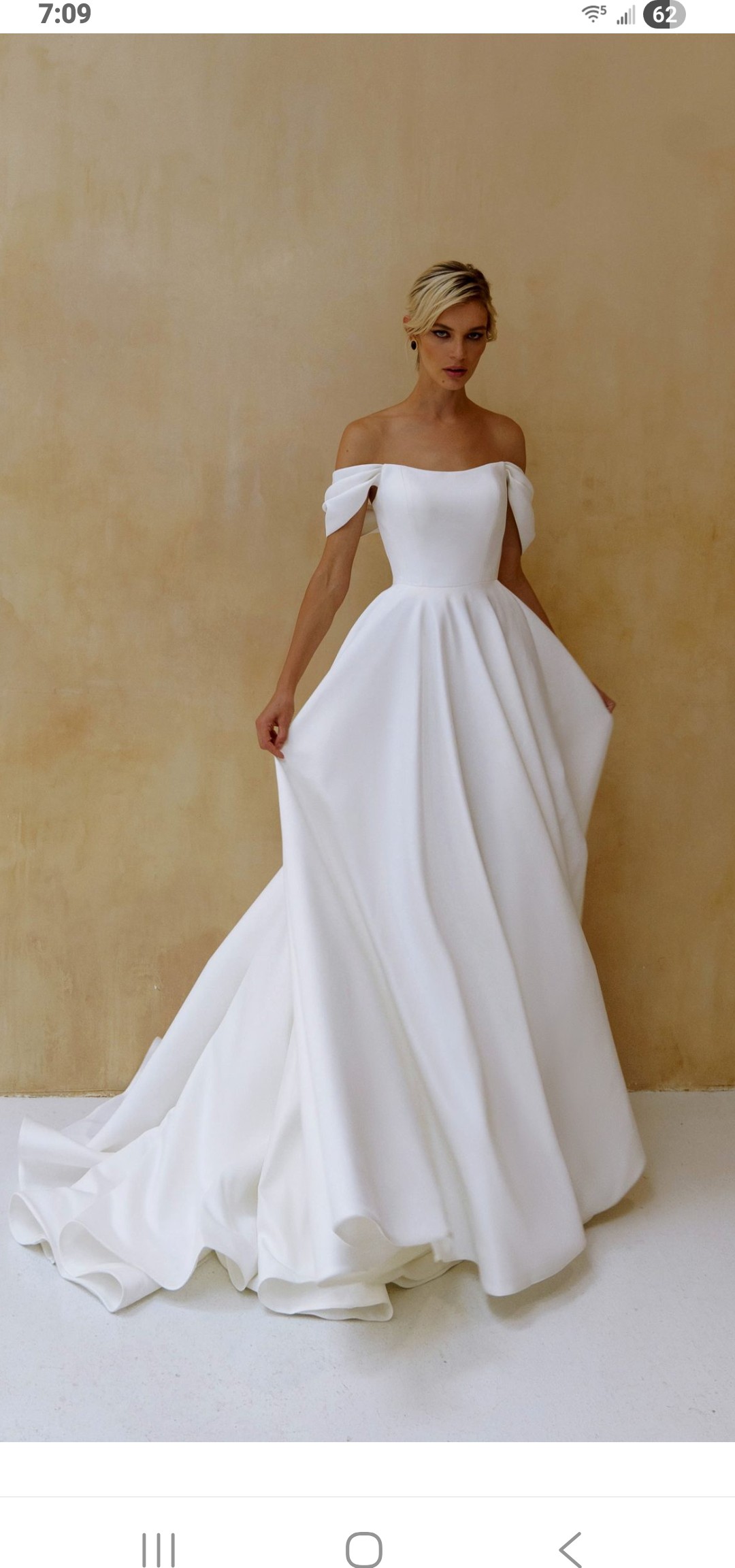 Romanova Atelier Wedding Dress Save 50% - Stillwhite